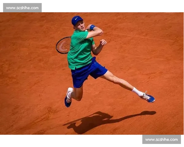 辛纳法网两度落泪引热议：德约若进决赛，结局是否改写？