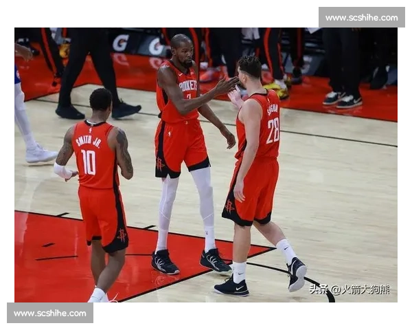 美媒盛赞火箭打造新文化！休城瞄准湖人双星，白魔 + 兰代尔成关键筹码